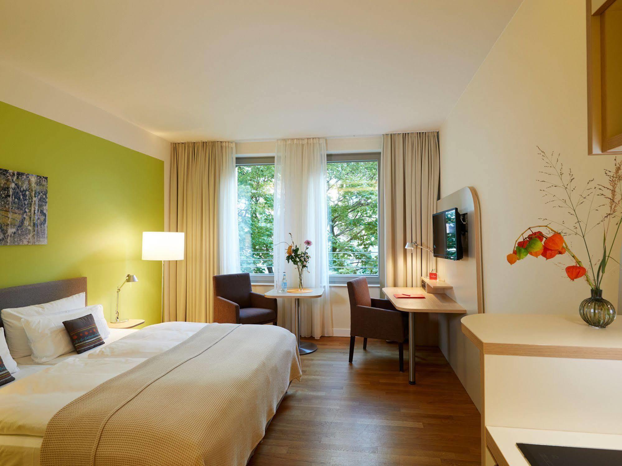 Flottwell Berlin Hotel & Residenz Am Park Екстериор снимка